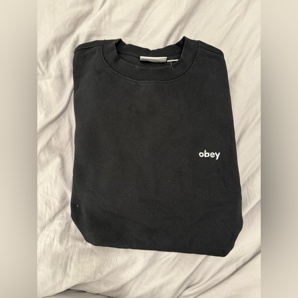 Obey Crewneck - Picture 3 of 3